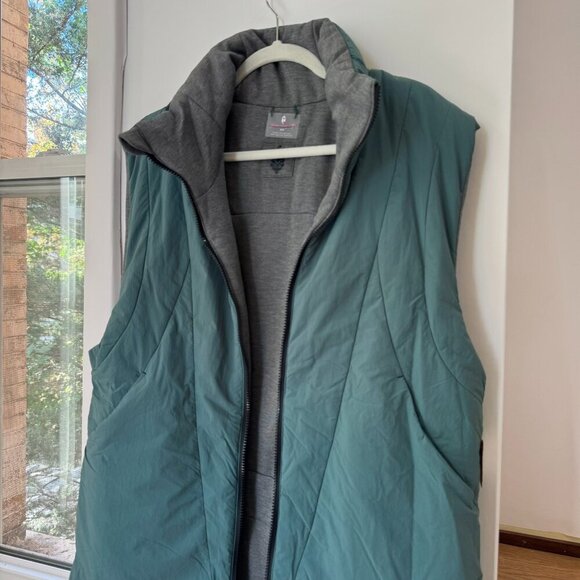 NWT Free People Movement Slalom Reversible Fleece Vest Stellar Green Grey Small - Picture 9 of 15